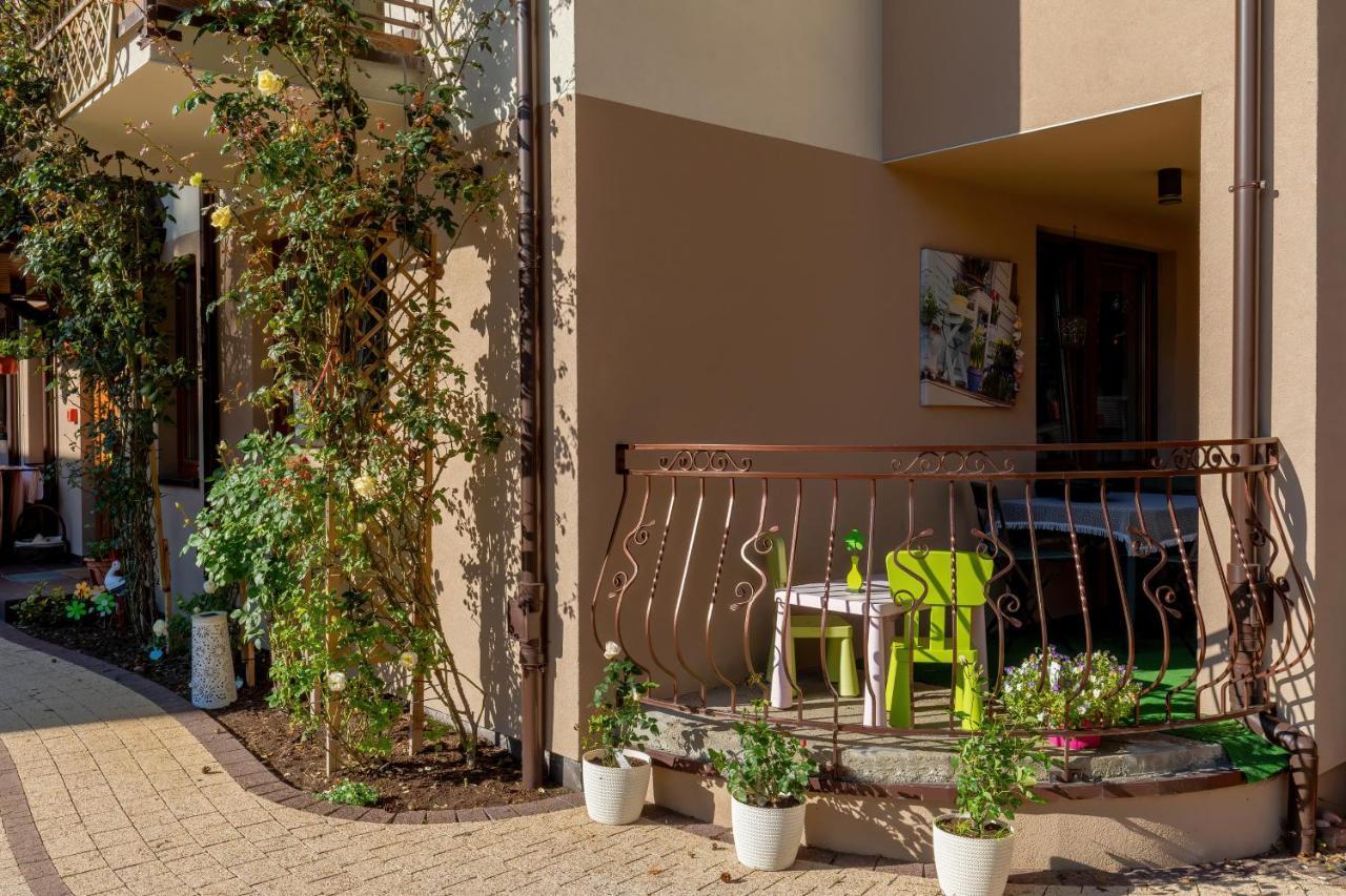 Veranda Domy I Apartament Поберово Экстерьер фото